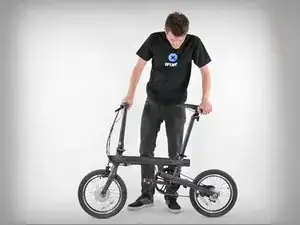 Before we get started. Did we mention that this thing is foldable?