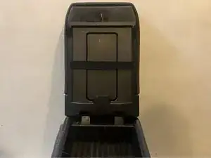 1999-2007 Chevy Silverado Center Console Lid Replacement