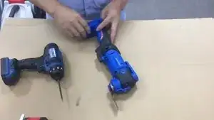 Disassemble the tool body. Remove the grinding head.