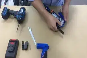 Remove the motor head.