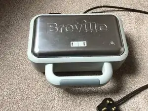 Breville waffle maker VST072  Dura Ceramic trips RCD breaker