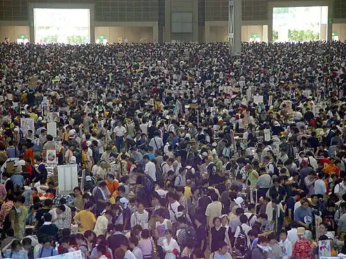 Comiket 62 in August of 2002.