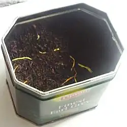 Loose tea sold in a tin