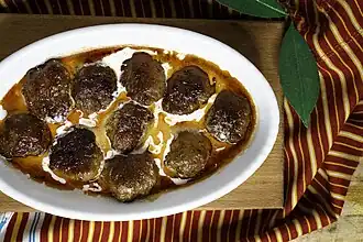 Albanian qofte shqiptare