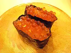 Salmon roe gunkanmaki