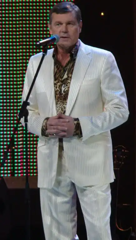 Александр Новиков