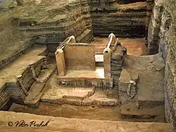 Мастерская майя (Фото из книги)