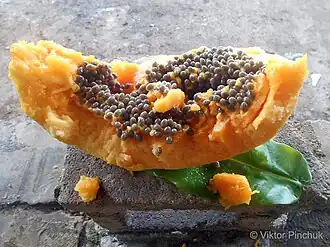 Дары джунглей: папайя, о. Эуа, Тонга (2019)