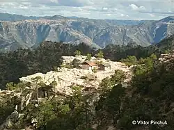Где-то в дебрях… Спустя пять часов ходьбы.