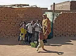 Многодетная семья (Судан, 2011) Фото сделано в Третьей афровылазке