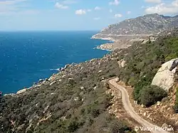 Дорога с пляжа до маяка (вверх)