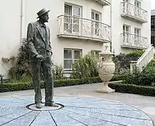 Ripples of Ulysses (bronze), 2000. Merrion Hotel, Dublin. 200&nbsp;cm