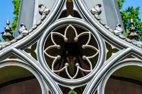 Фрагменты оформления навеса (2024)