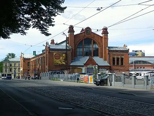 Агенскалнский рынок (вид от улицы Бариню)