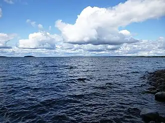 Вид на Шотозеро с берега д. Салменица.