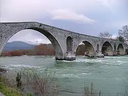 Арахтос в районе моста Арты