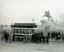 Автобус на Сенатской площади, 1907 год (фото Карла Буллы).