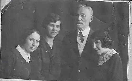 Со студентками