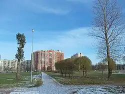 Аллея в сторону ул. Маршала Тухачевского