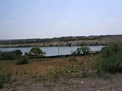 Берег реки и база отдыха