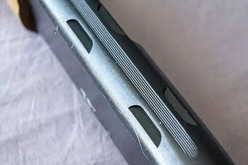 Пазы с креплениями «ласточкин хвост» на ружье «Бекас-12»