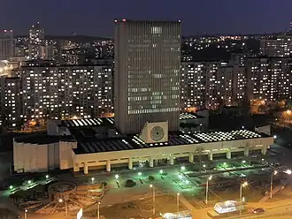 Главное здание библиотеки