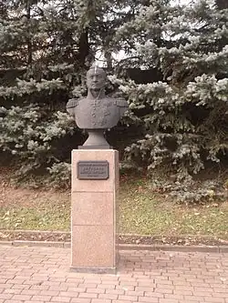 Бюст Д. С. Дохтурова в Смоленске.