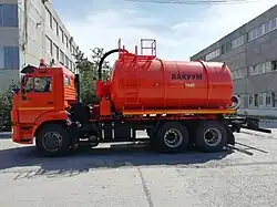 Вакуумная машина на шасси КАМАЗ-65115