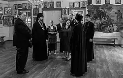 Великая Княгиня Мария Владимировна и Архиепископ Юстиниан в Крестовоздвиженской церкви