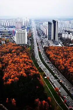 Вид на проспект в сторону улицы 26 Бакинских Комиссаров