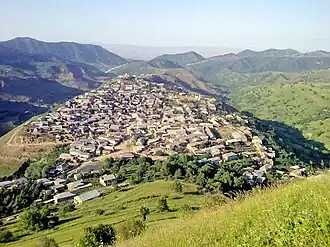 Вид на село Апши с горы Цутара-меэр.