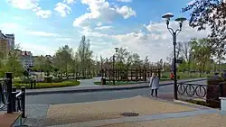 Вид с террасы на третью очередь парка