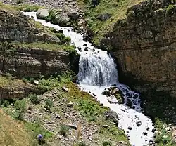 Водопад на Испайсае в июле 2013 года