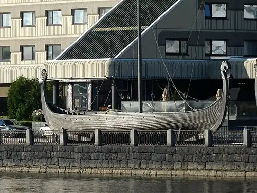 Один из драккаров