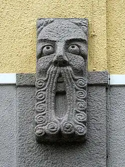 Маскарон на доме Пиетинена