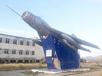 Памятник МиГ-19