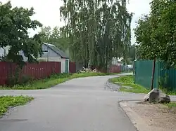 Новопроложенная улица у пересечения со Школьной