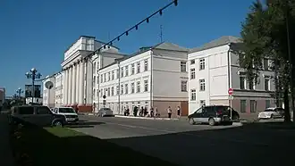 Управление бывшей Приморской железной дороги(в наст. время главный корпус ПГСХА)