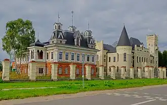 Особняк Понизовкиных на набережной посёлка