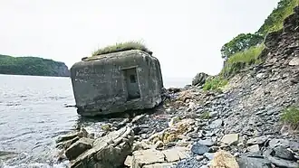 ДОТ на берегу бухты Тунгус