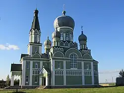 Свято-Троицкая церковь (вид с боку)