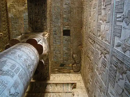 Капитель колонн храма