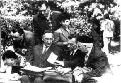 Секция бонистов в День коллекционера, 31 мая 1964 года.Сокольники, Москва