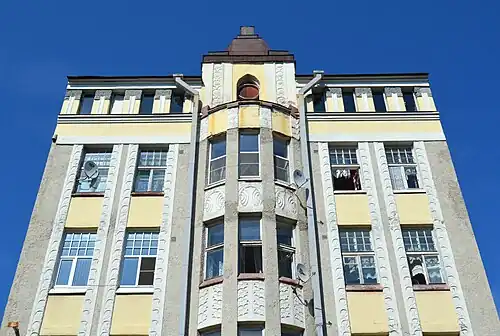 Верхняя часть фасада