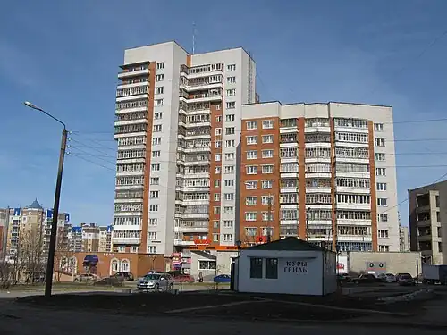 Жилой дом(пр. М. Горького, 13/22)