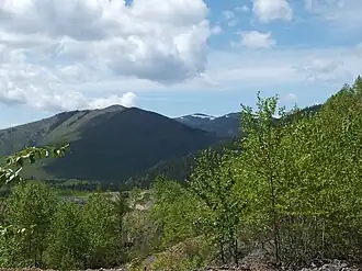 Окрестности пос. Горный, добыча полезных ископаемых.