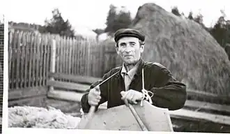 Б.В. Елесин с барабанкой. 1977 г.