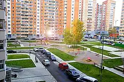 Внутриквартальное пространство на улице Твардовского