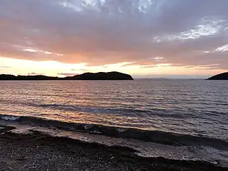 Вечер в бухте Рында летом 2017 года