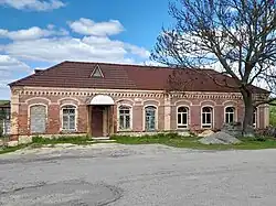 Нежилое здание